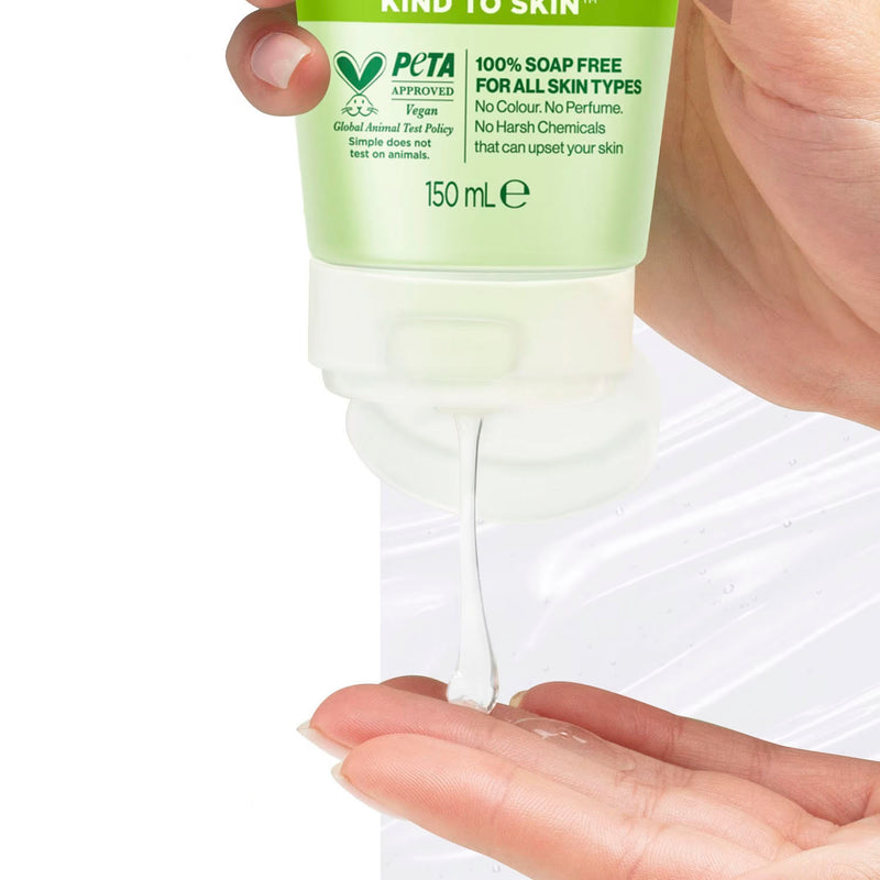 Sữa Rửa Mặt Simple Refreshing Cho Da Nhạy Cảm 150ml