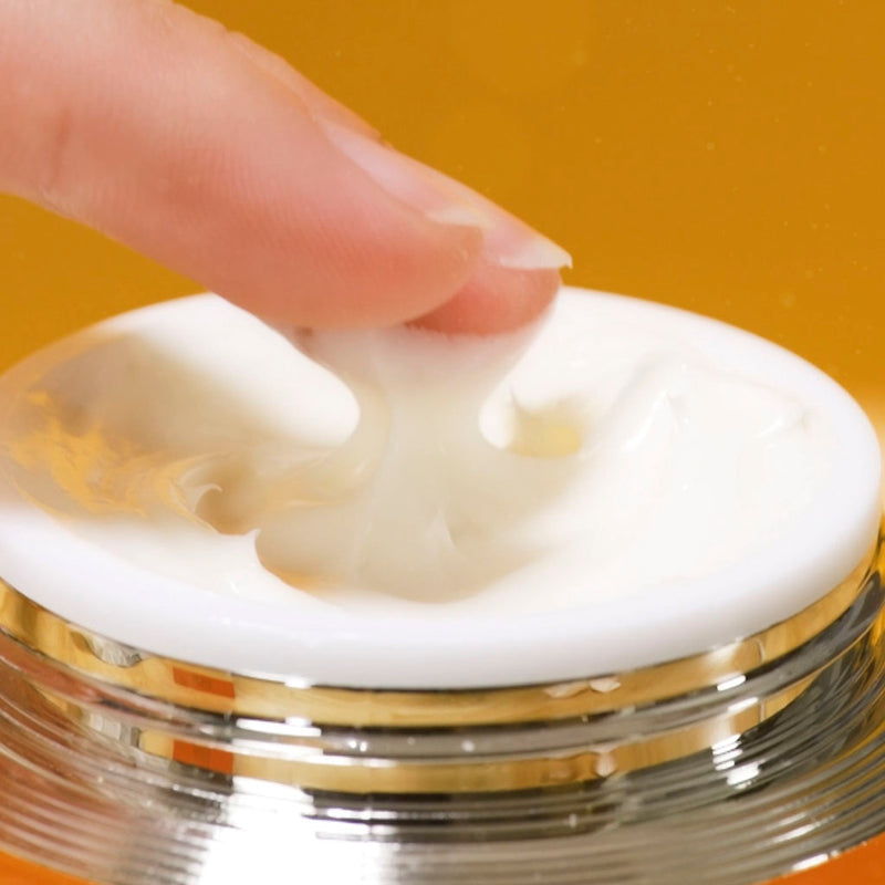 Kem Cam Dưỡng Trắng Mờ Nám Almonds Premium 40g